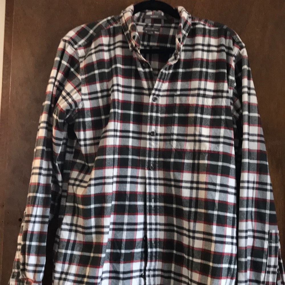 Men’s flannel shirt